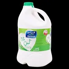 لبن كامل الدسم  المراعي 2.85 لتر . 